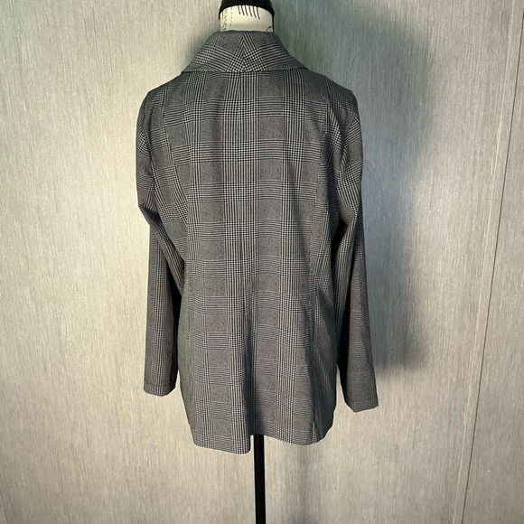 Torrid Black and Gray Checkered Blazer Size 00=Size 10 Medium/Large - Picture 6 of 11